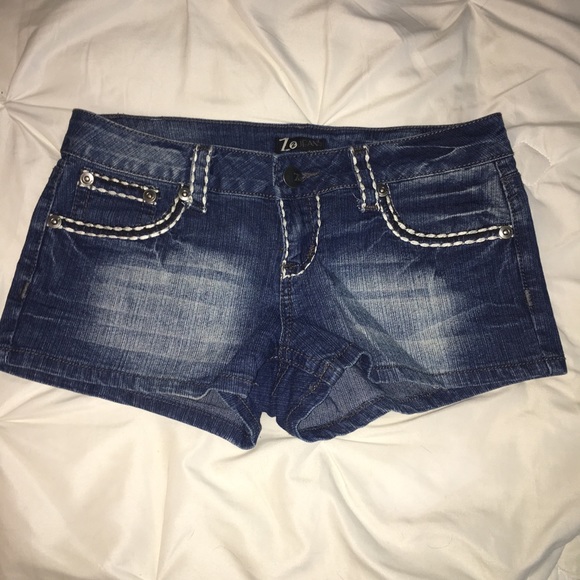 Jean Shorts - Picture 1 of 3